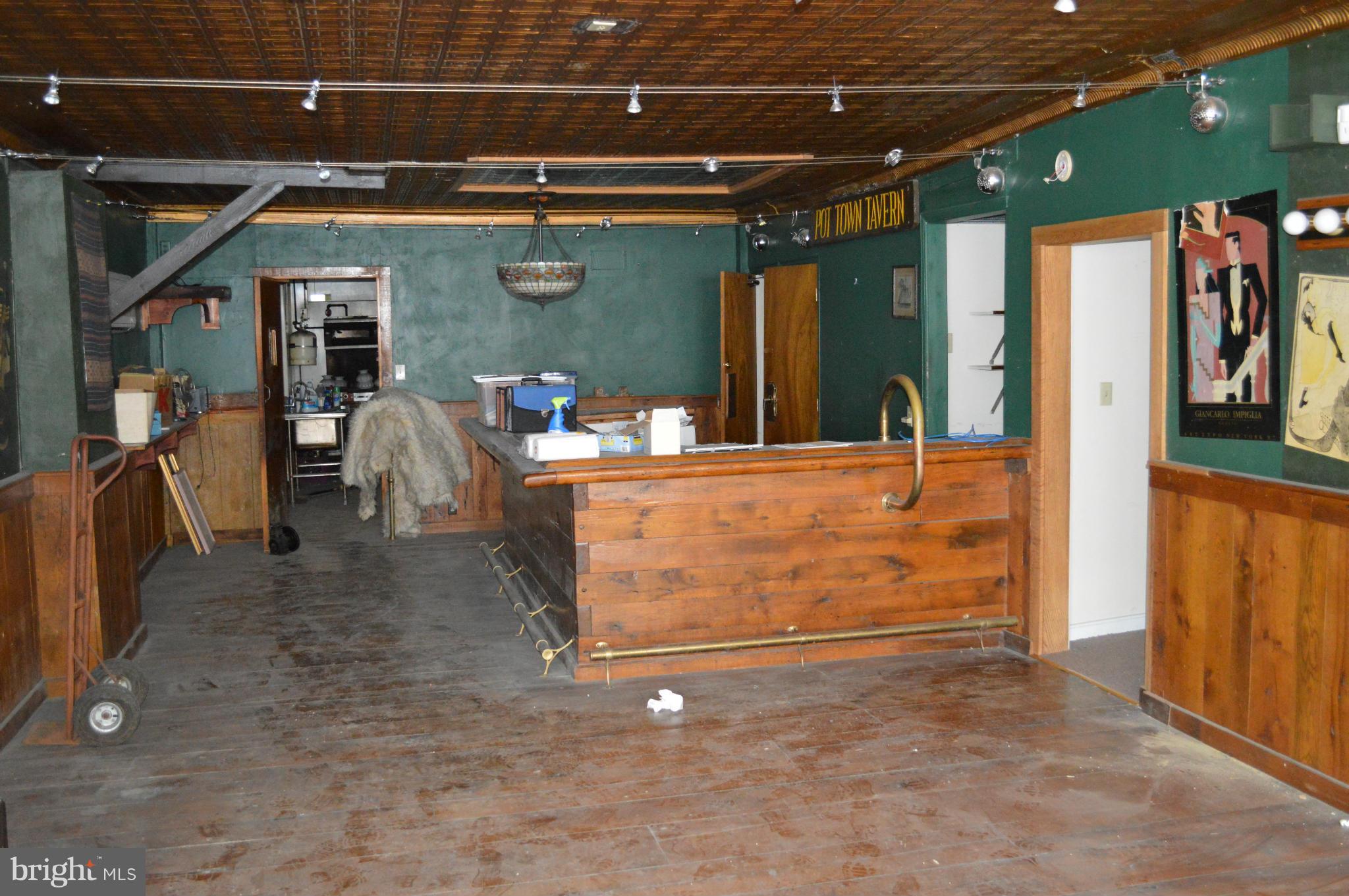 NONE AVAILABLE - Commercial Lease