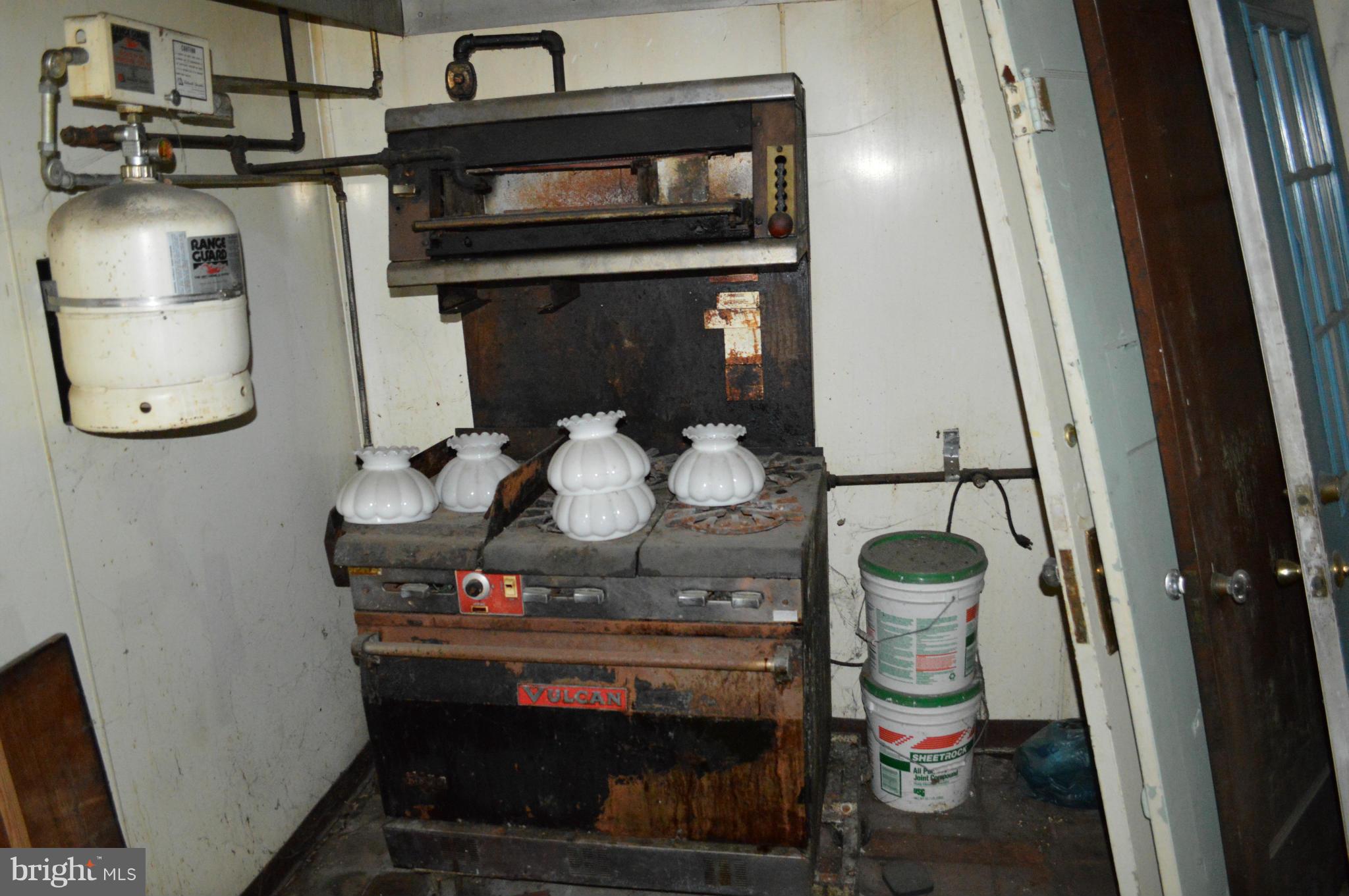 NONE AVAILABLE - Commercial Lease