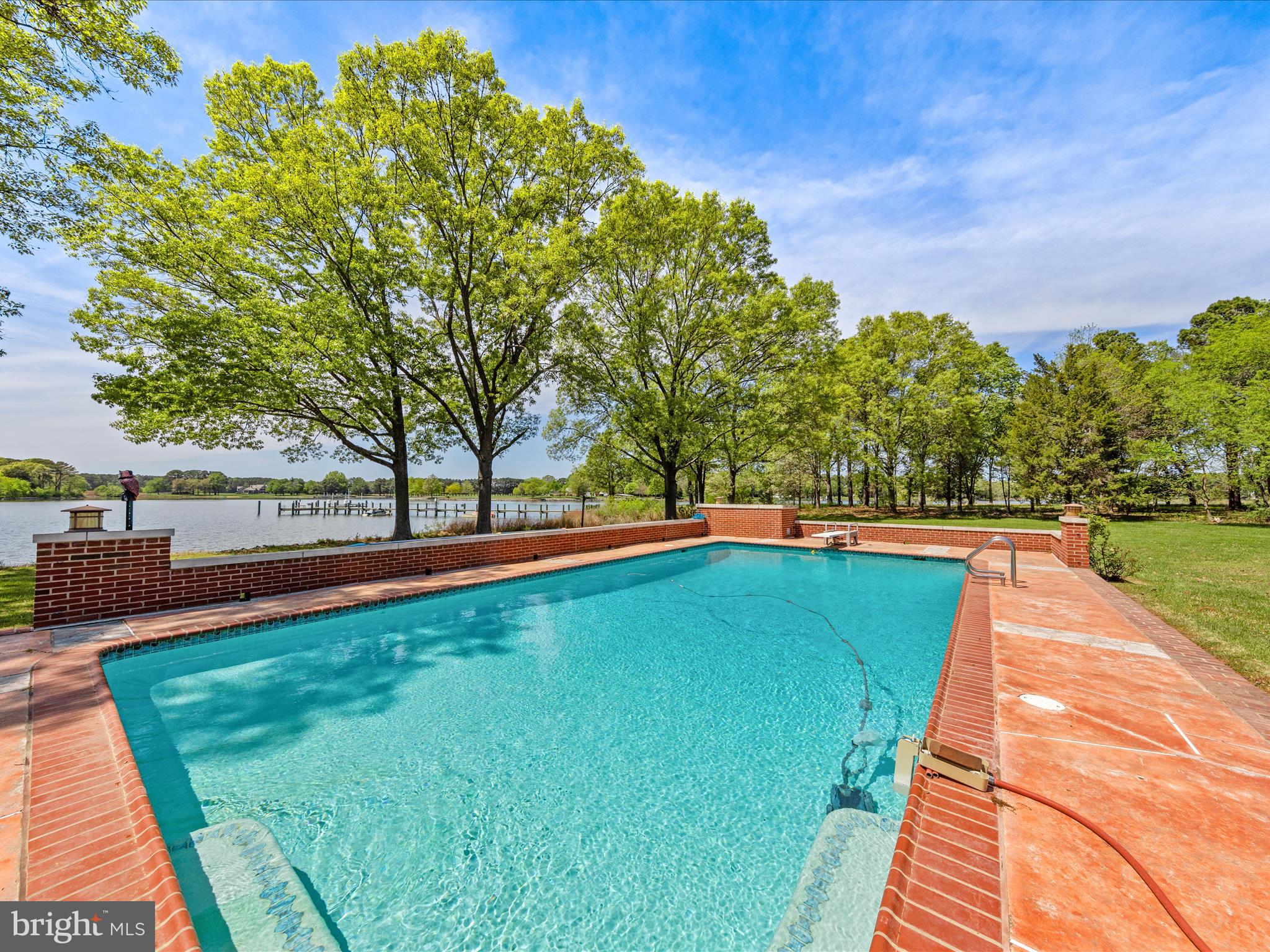 TRAVELERS REST - Residential