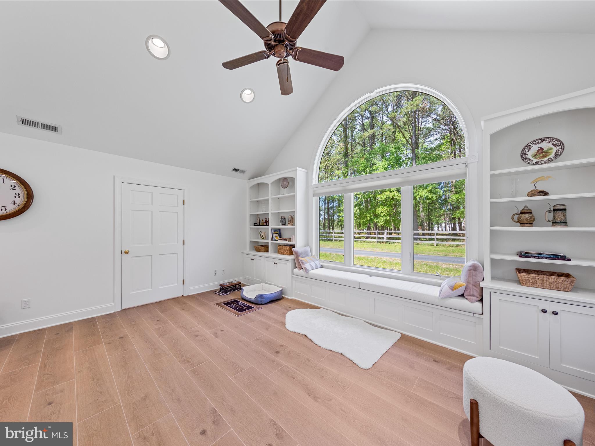 TRAVELERS REST - Residential