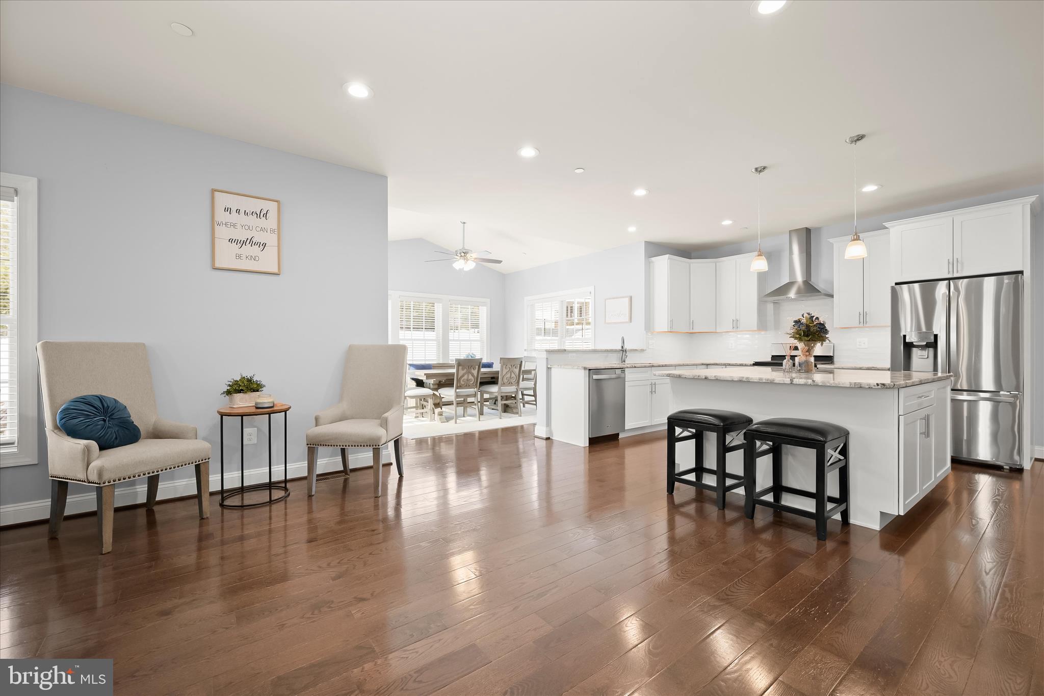 WATERS EDGE - Residential