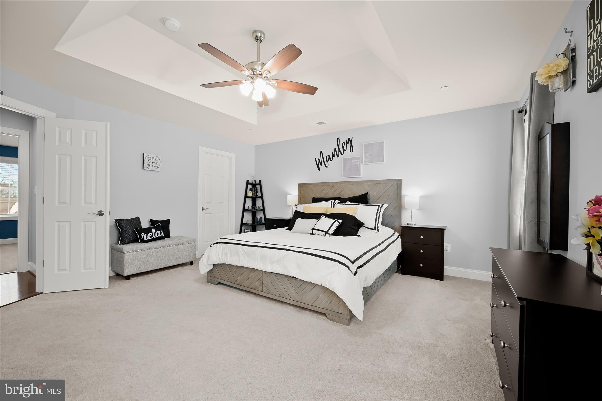 WATERS EDGE - Residential