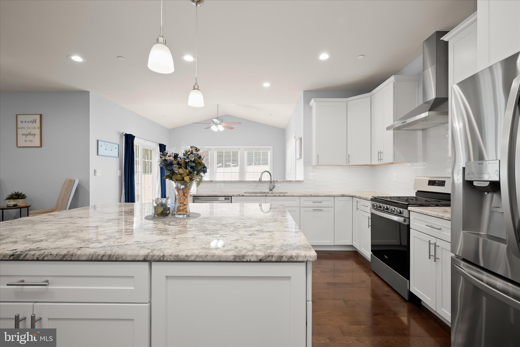 WATERS EDGE - Residential