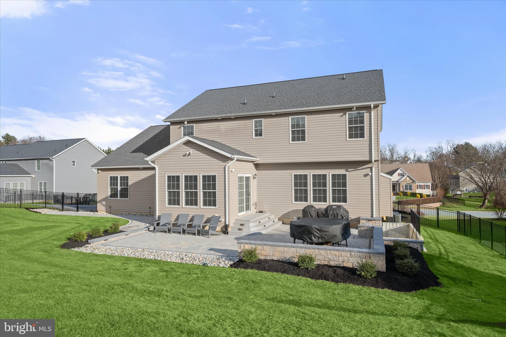 WATERS EDGE - Residential