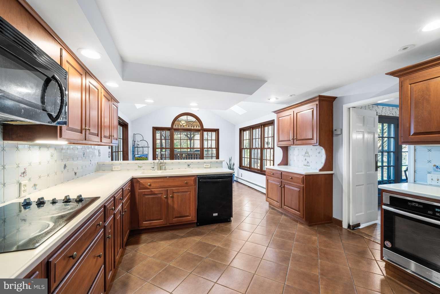 NORTH WAYNE - Residential