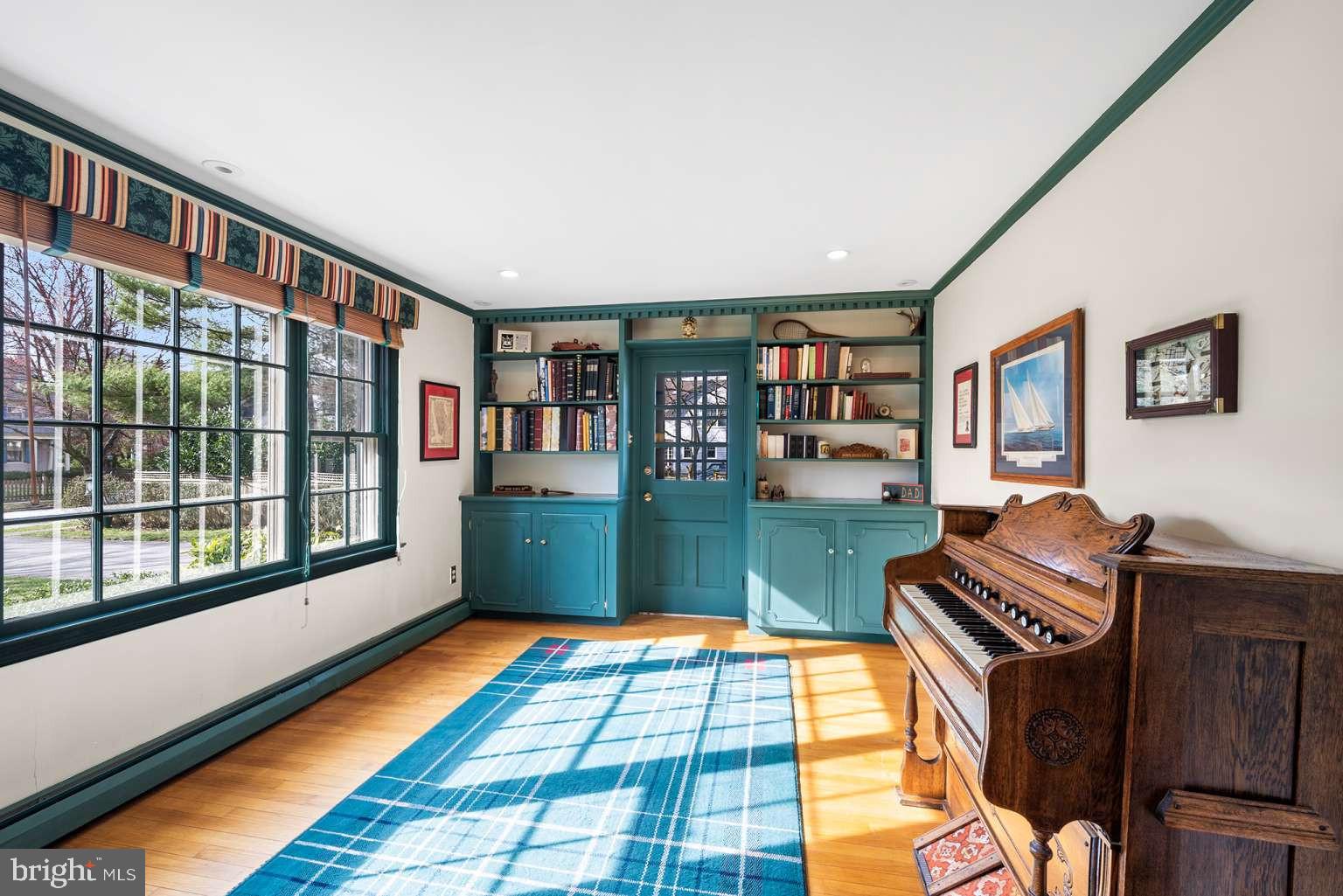 NORTH WAYNE - Residential