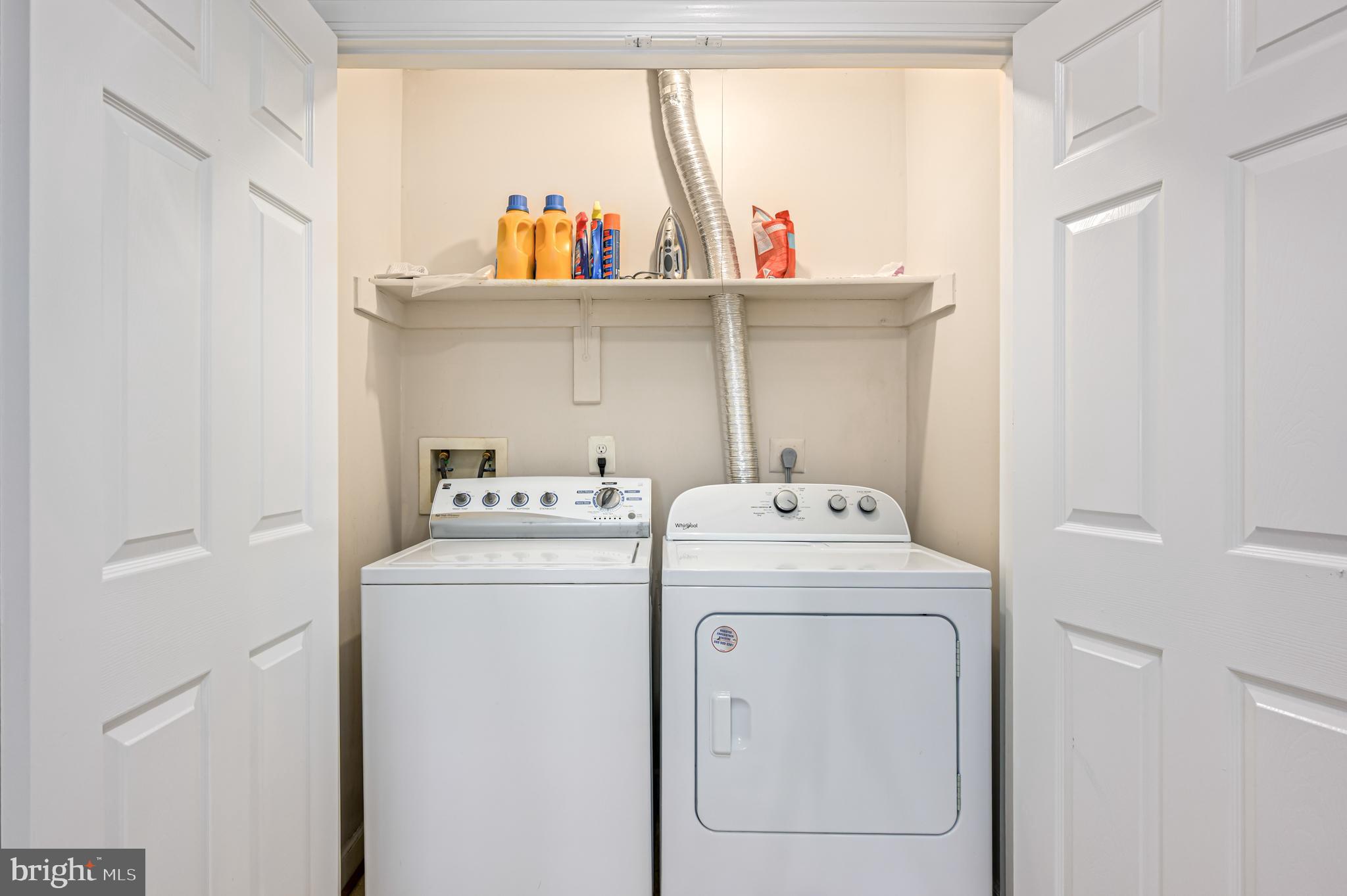 LOWES ISLAND - Residential