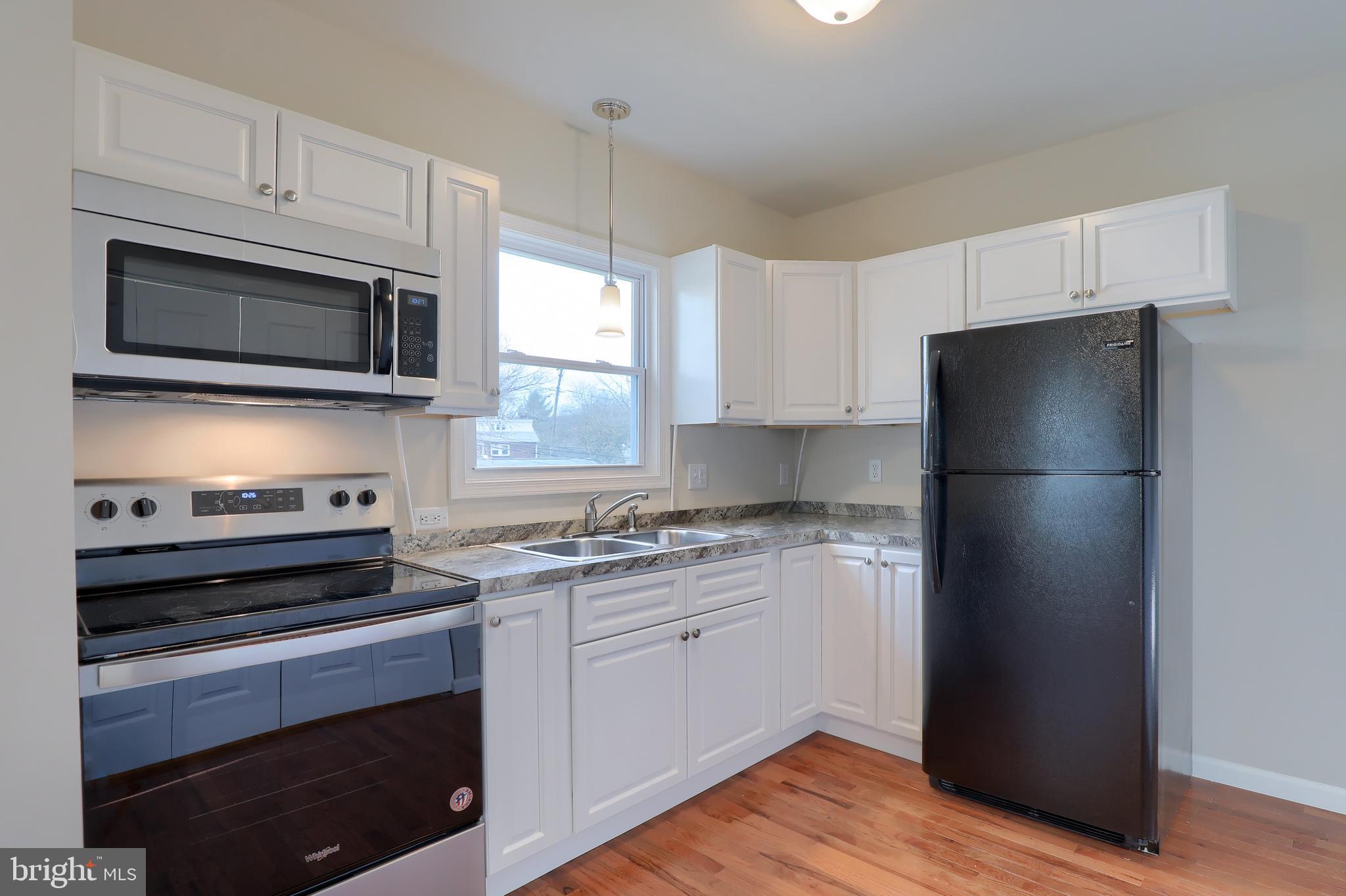 ADAMSTOWN - Residential