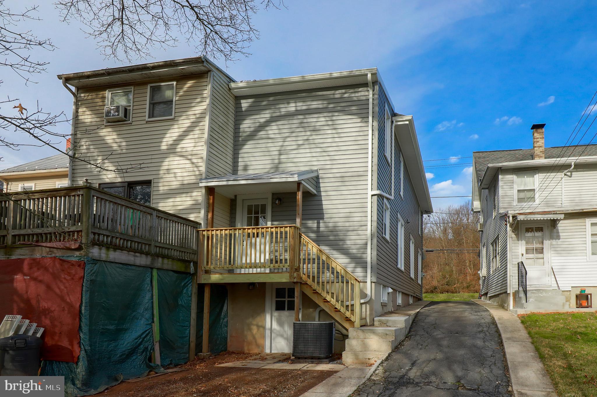 ADAMSTOWN - Residential