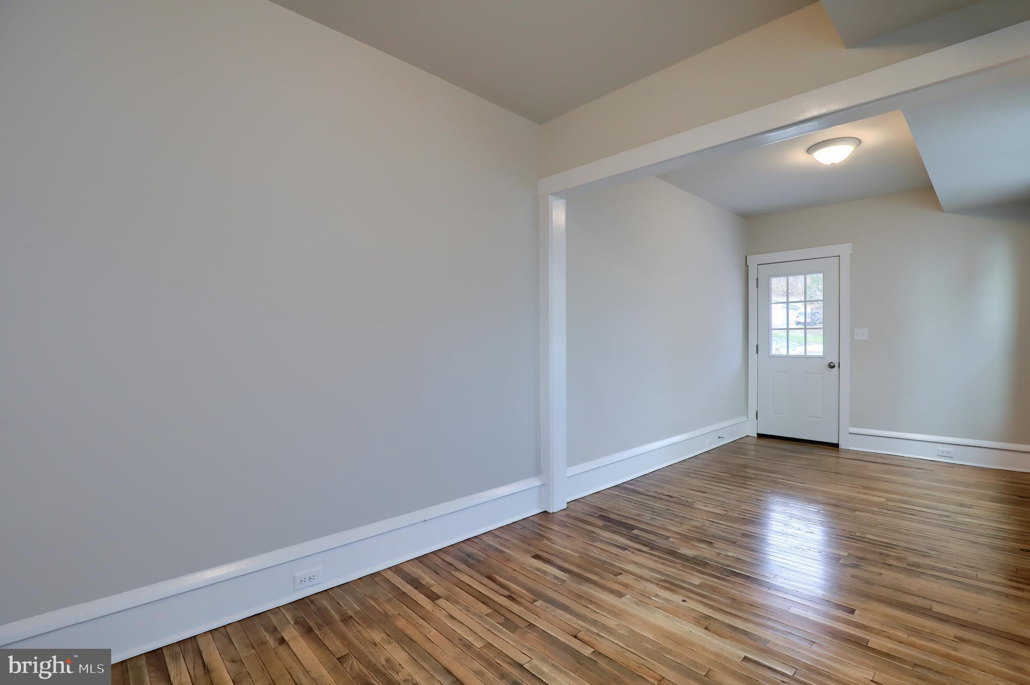 ADAMSTOWN - Residential