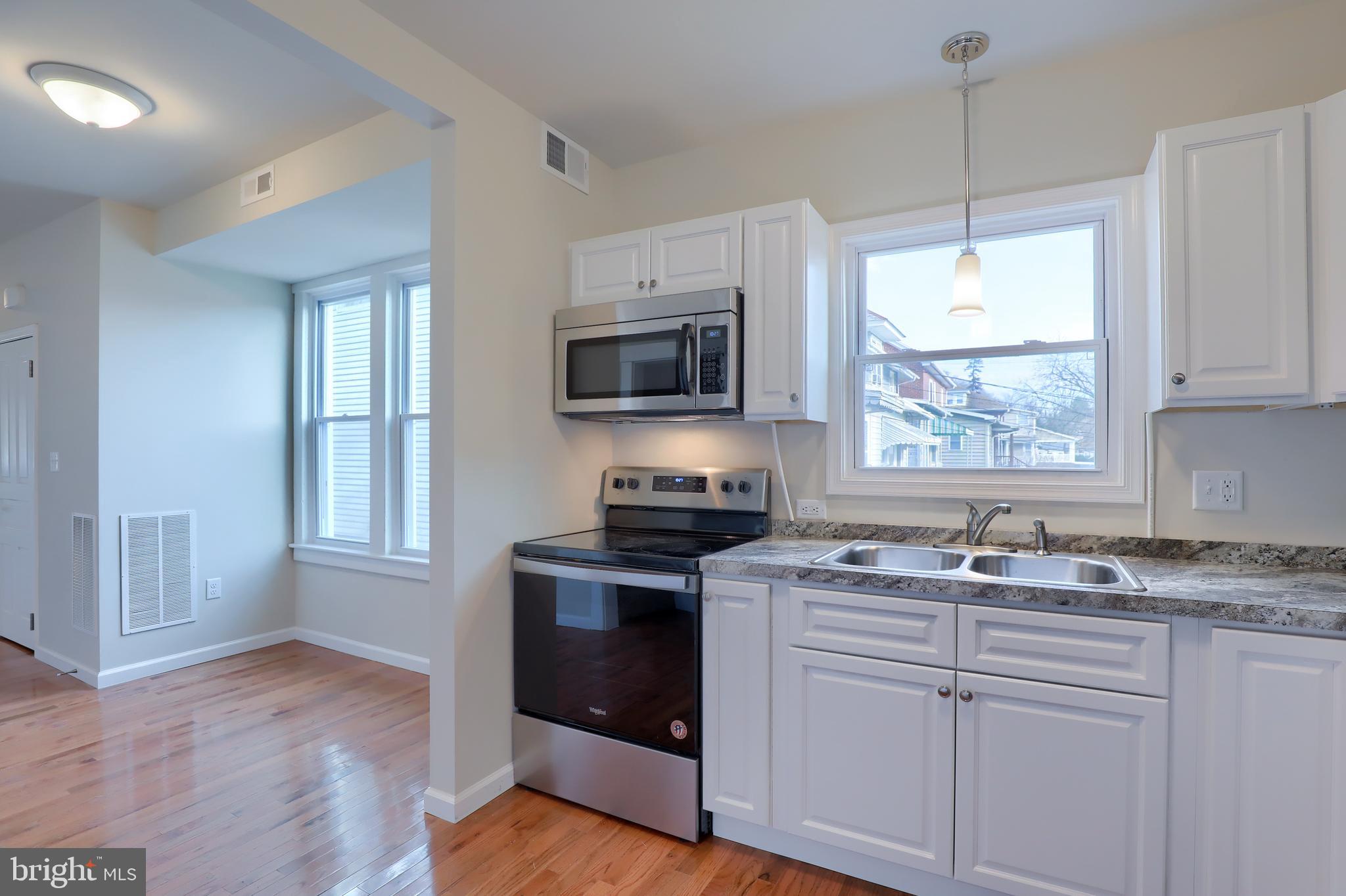 ADAMSTOWN - Residential