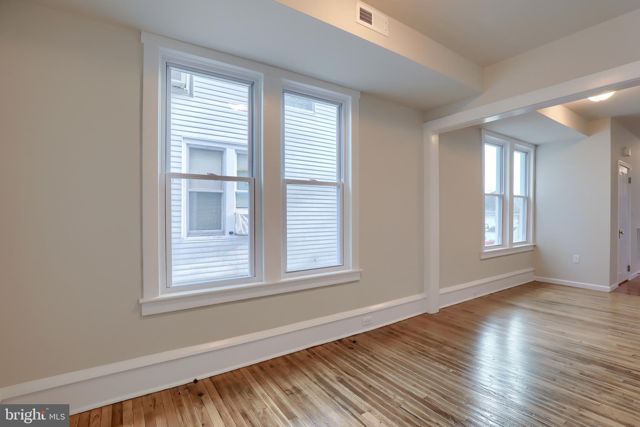 ADAMSTOWN - Residential