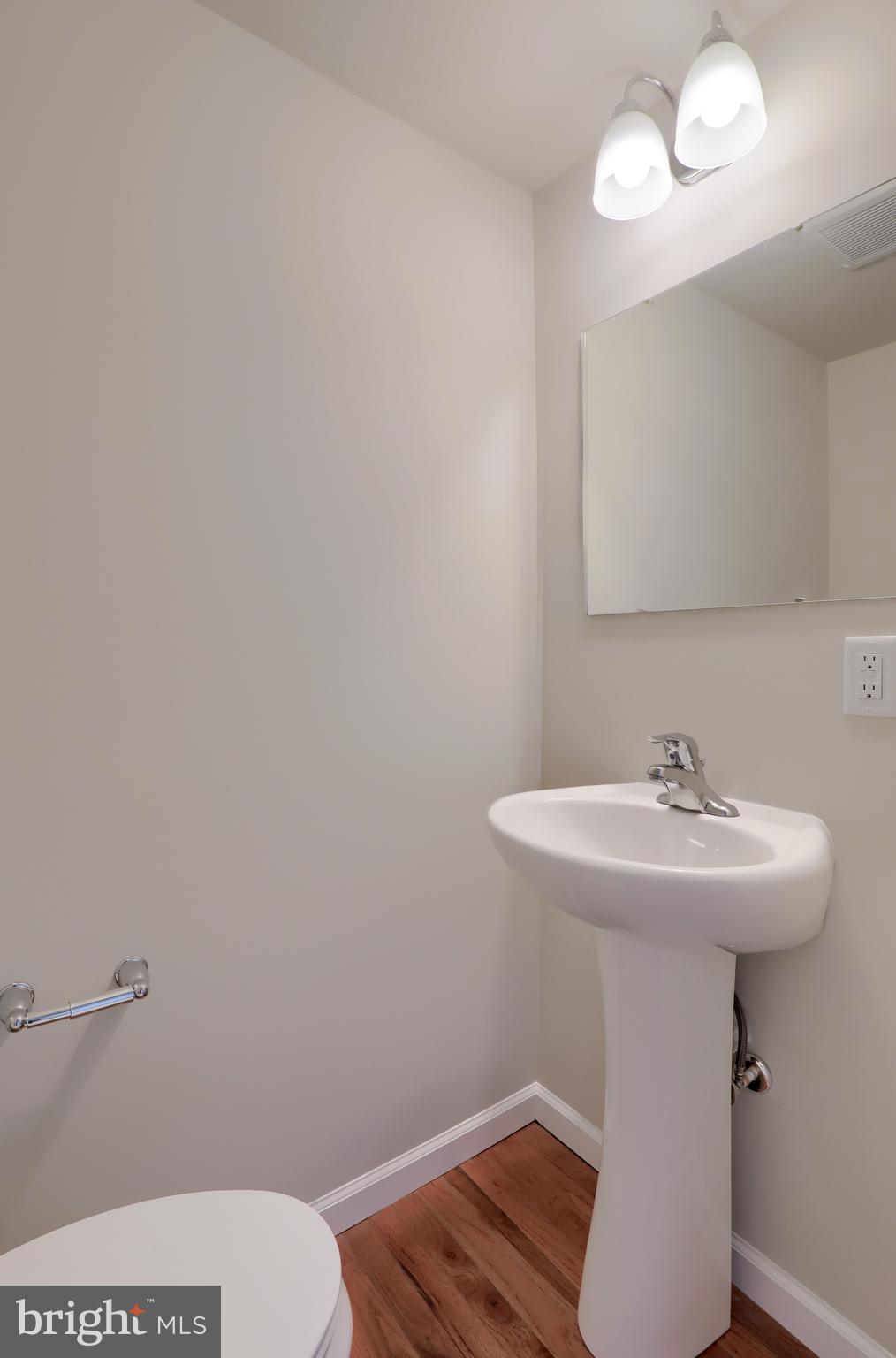 ADAMSTOWN - Residential