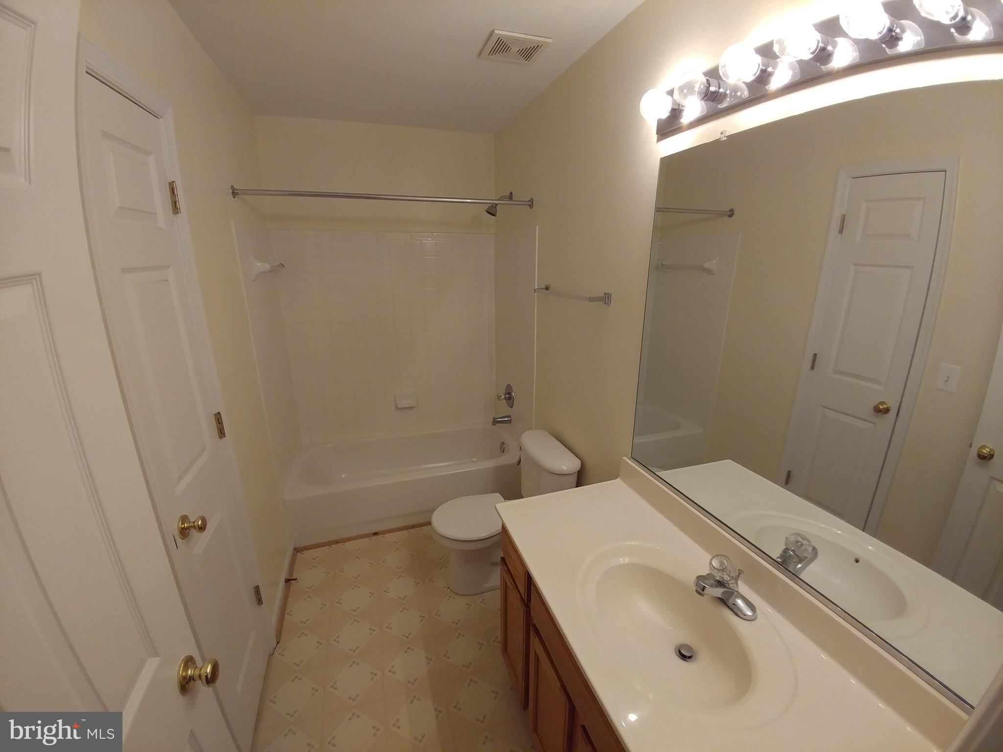 PINEY ORCHARD - Residential Lease