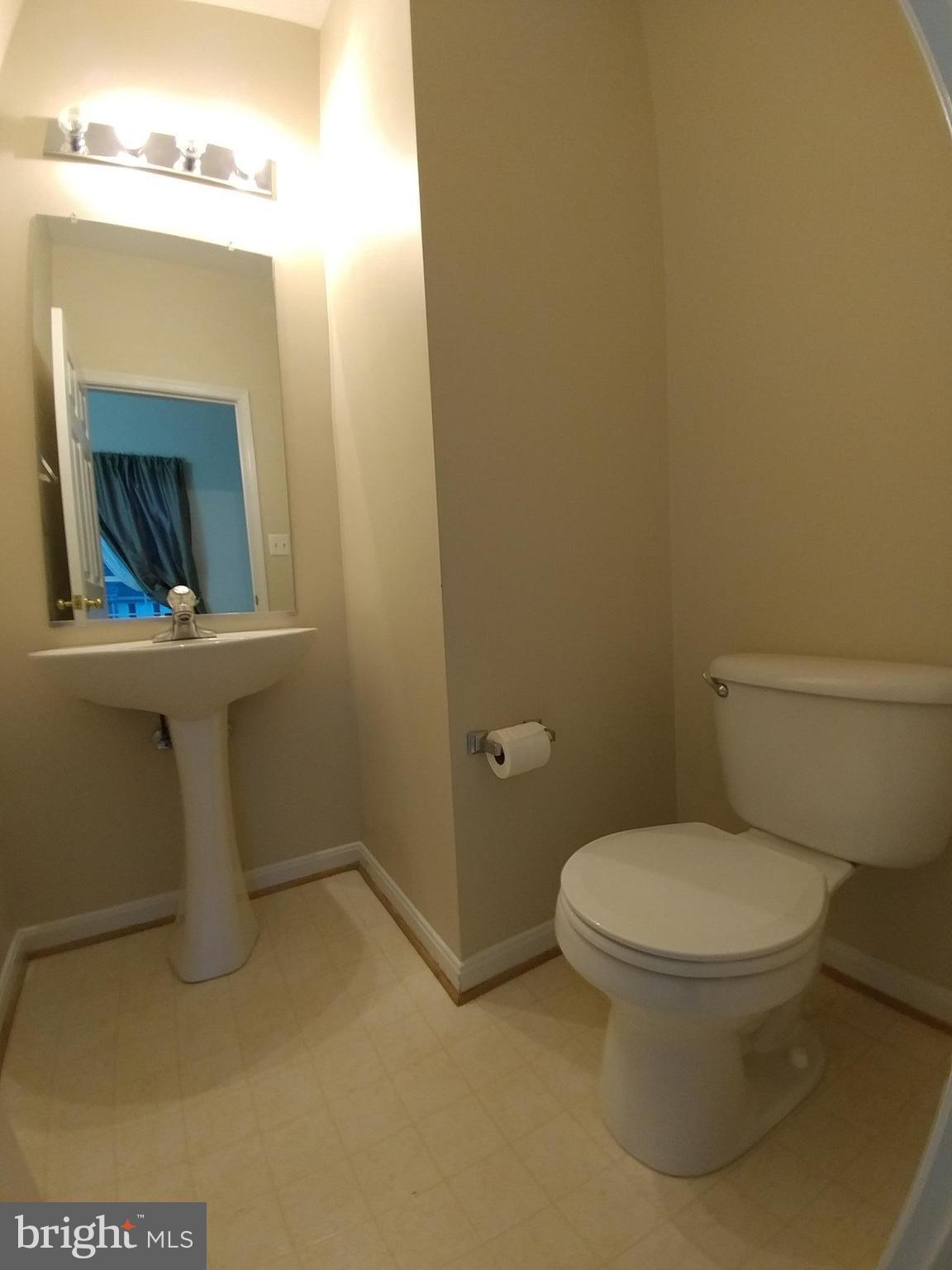 PINEY ORCHARD - Residential Lease