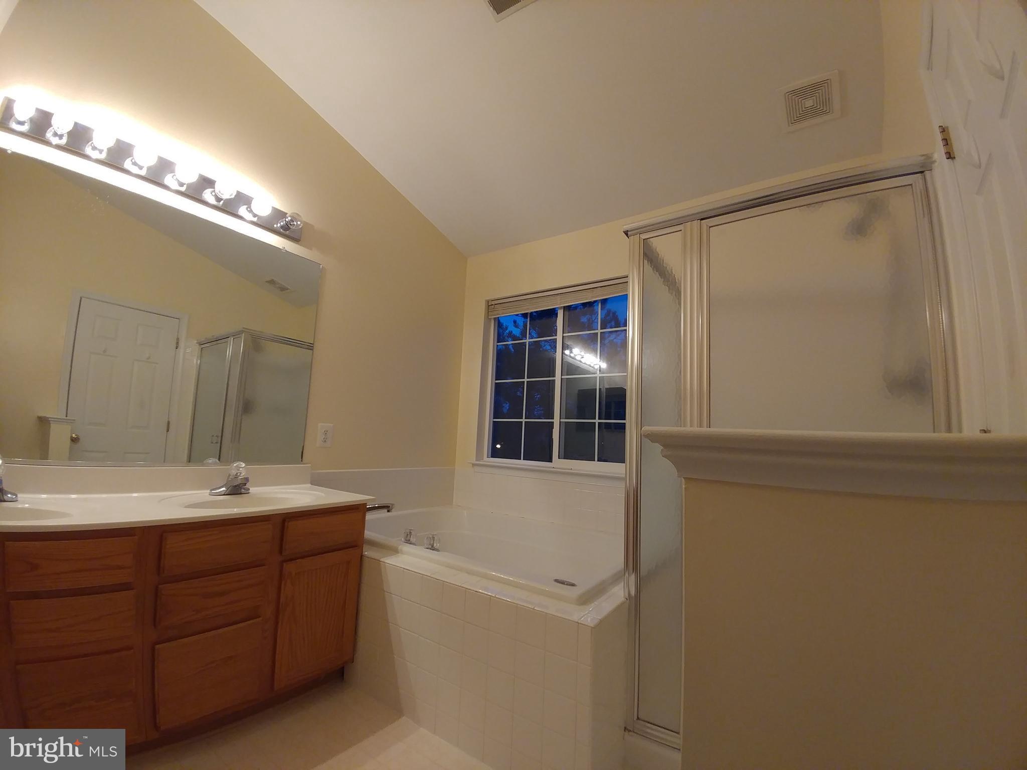 PINEY ORCHARD - Residential Lease