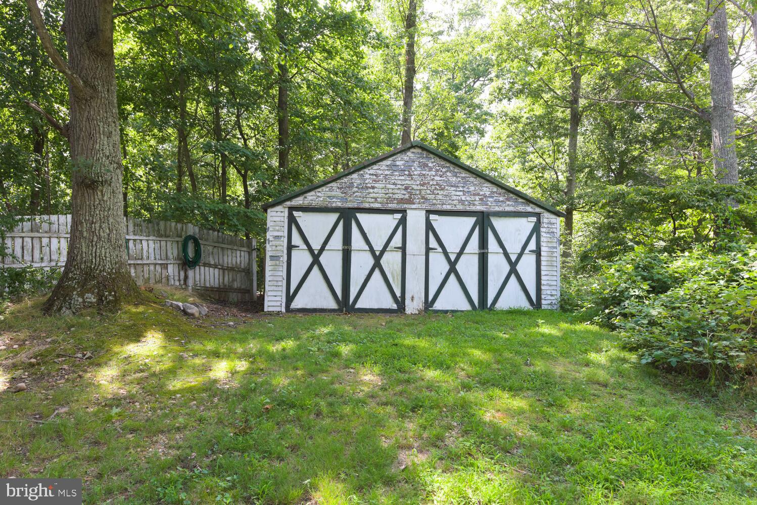 MASON NECK - Residential