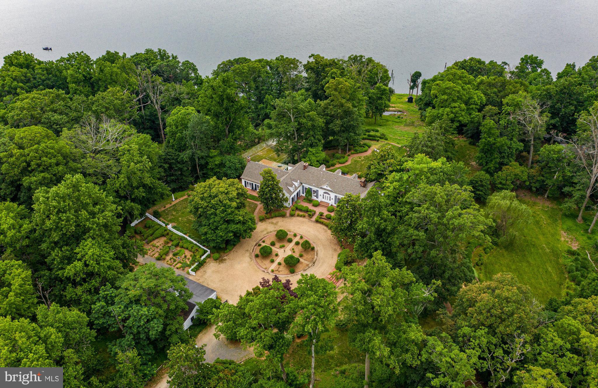 MASON NECK - Residential