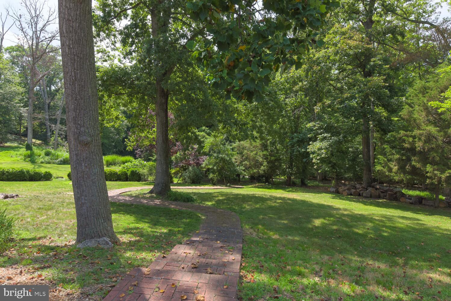 MASON NECK - Residential