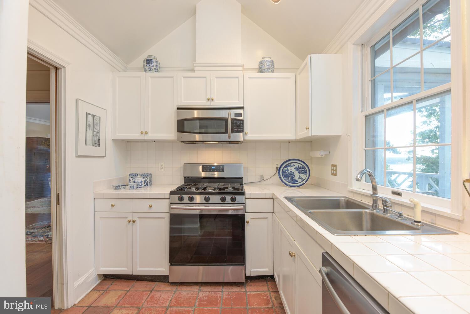 MASON NECK - Residential