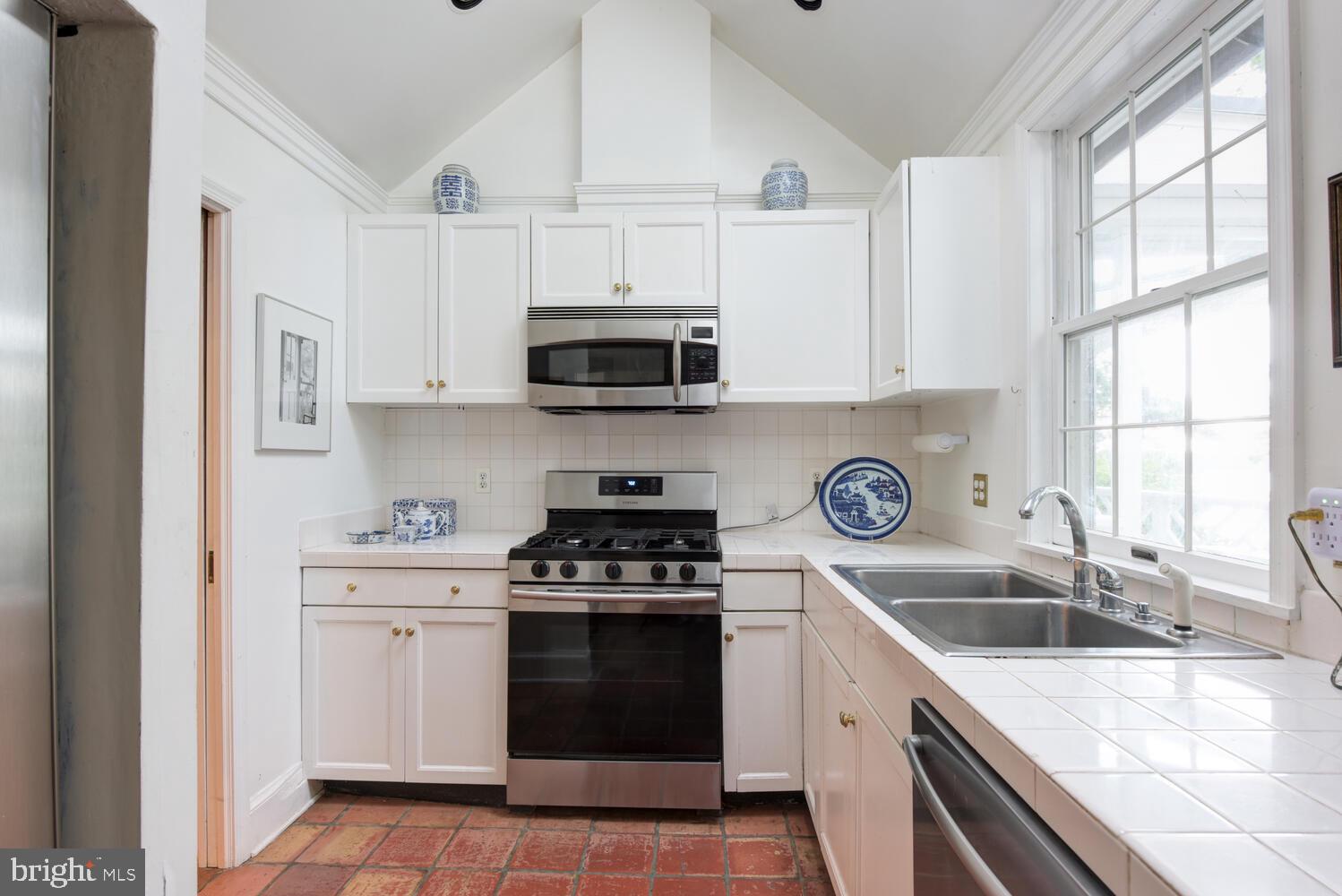 MASON NECK - Residential