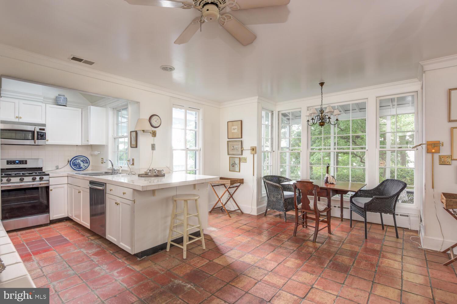 MASON NECK - Residential