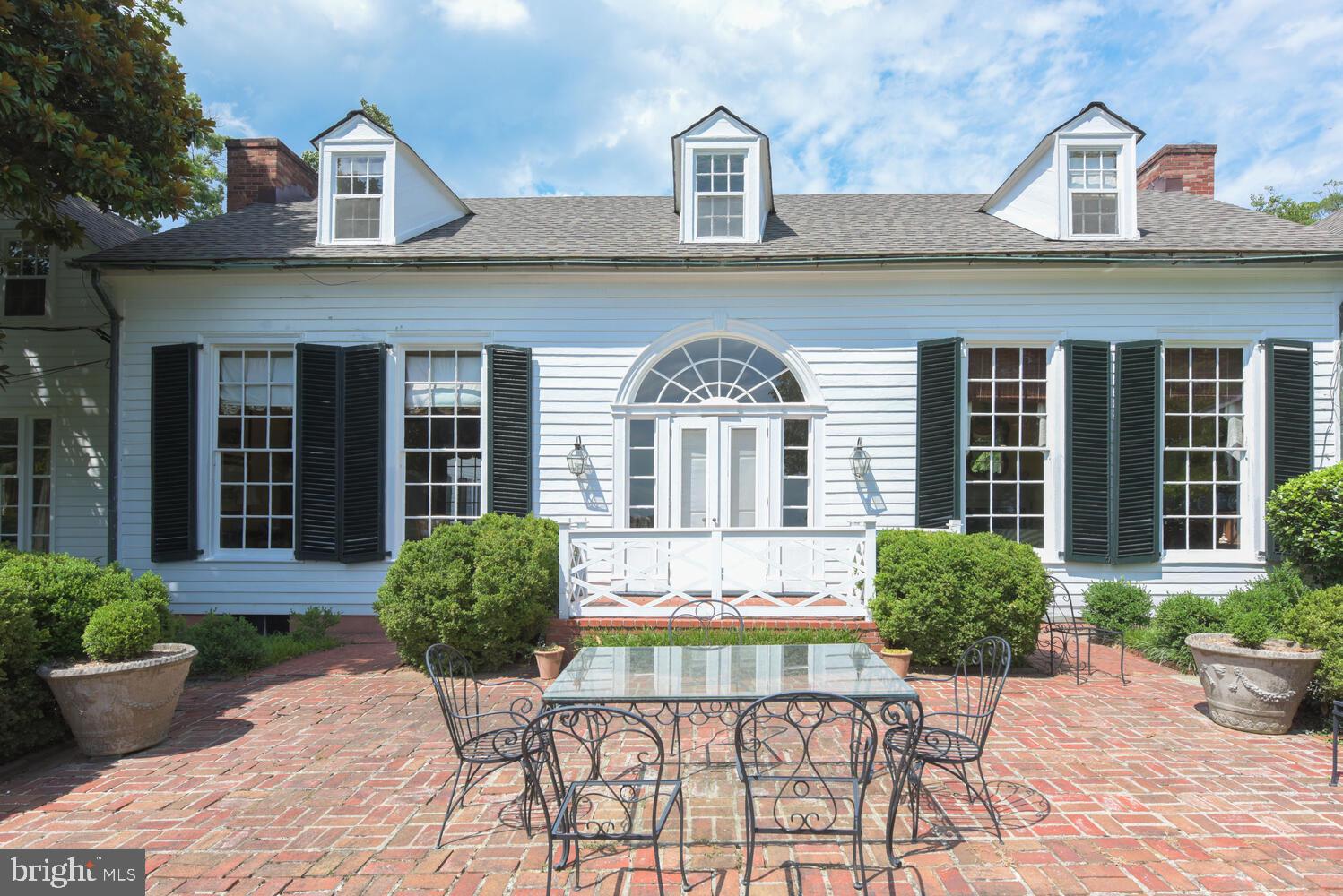 MASON NECK - Residential