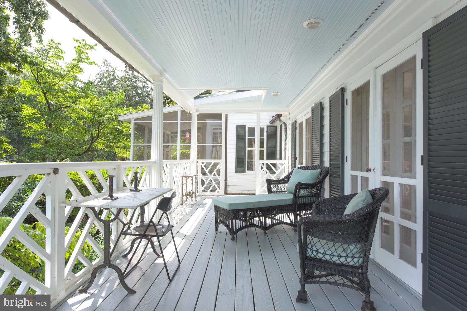 MASON NECK - Residential