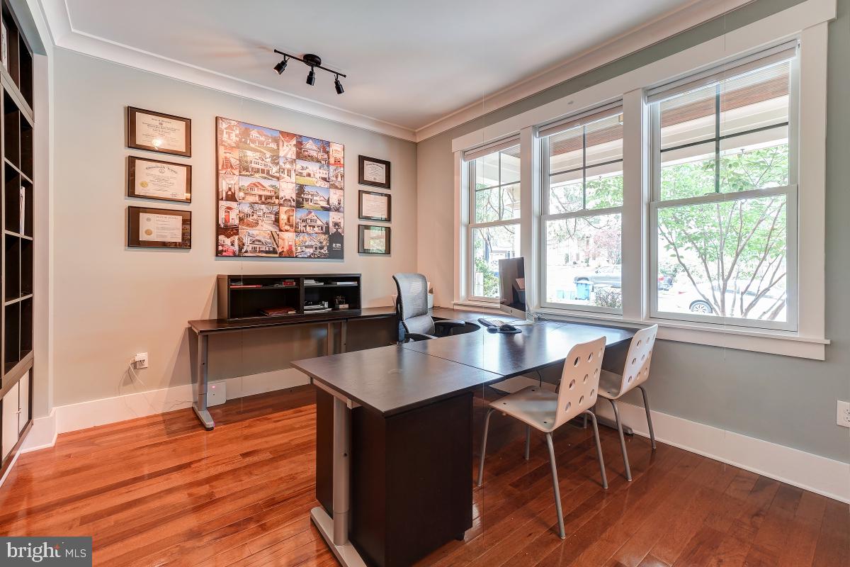 PARKWOOD - Residential