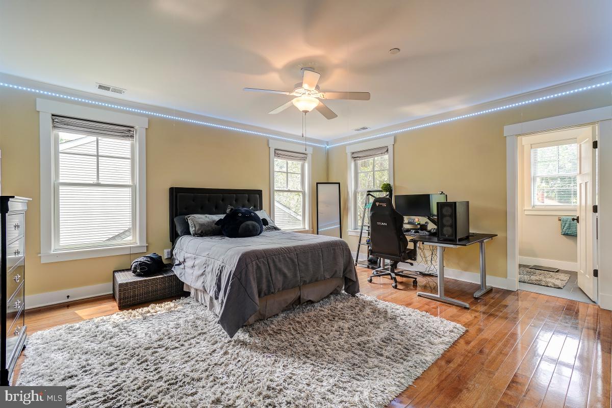 PARKWOOD - Residential