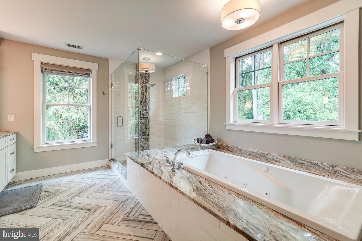 PARKWOOD - Residential