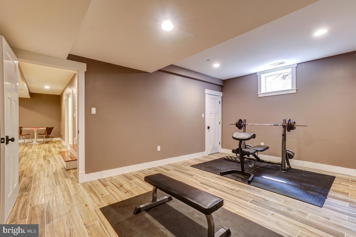 PARKWOOD - Residential