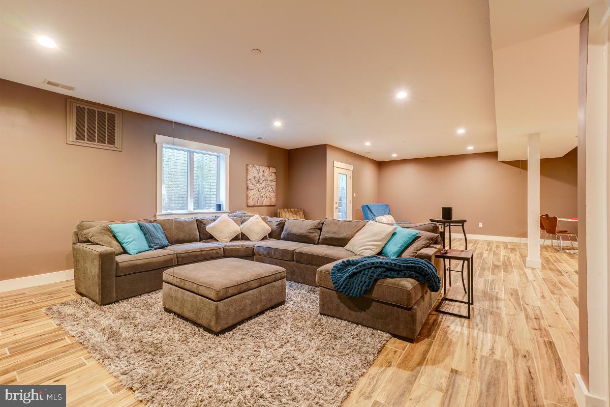 PARKWOOD - Residential