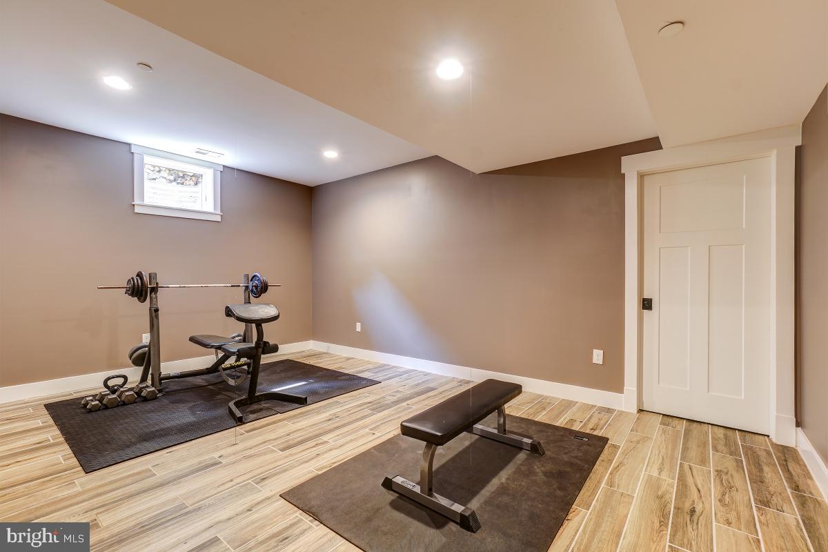 PARKWOOD - Residential