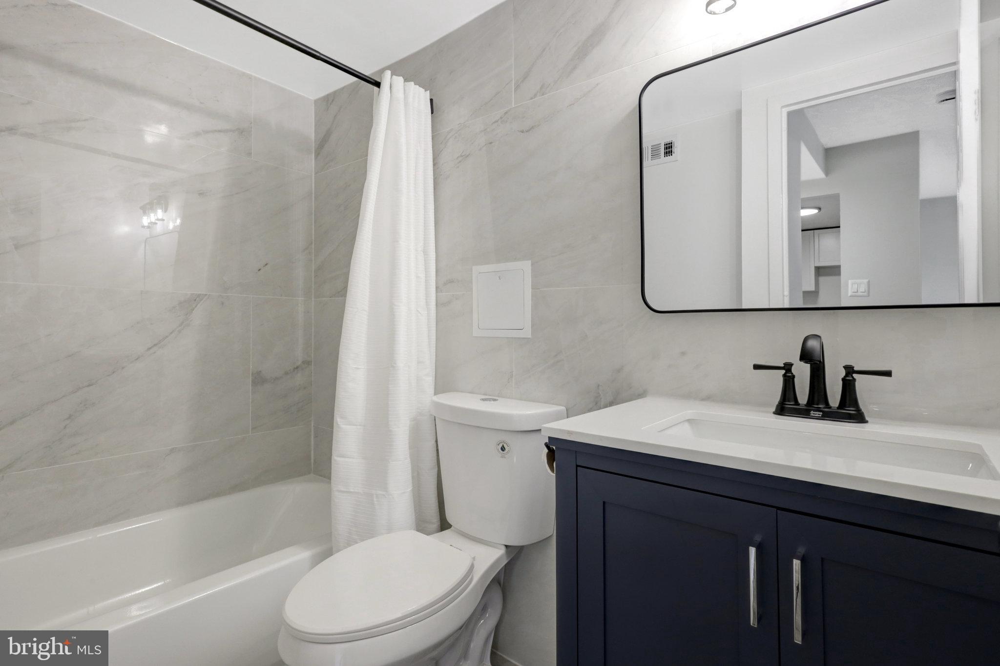 WOODLAKE TOWERS - Residential