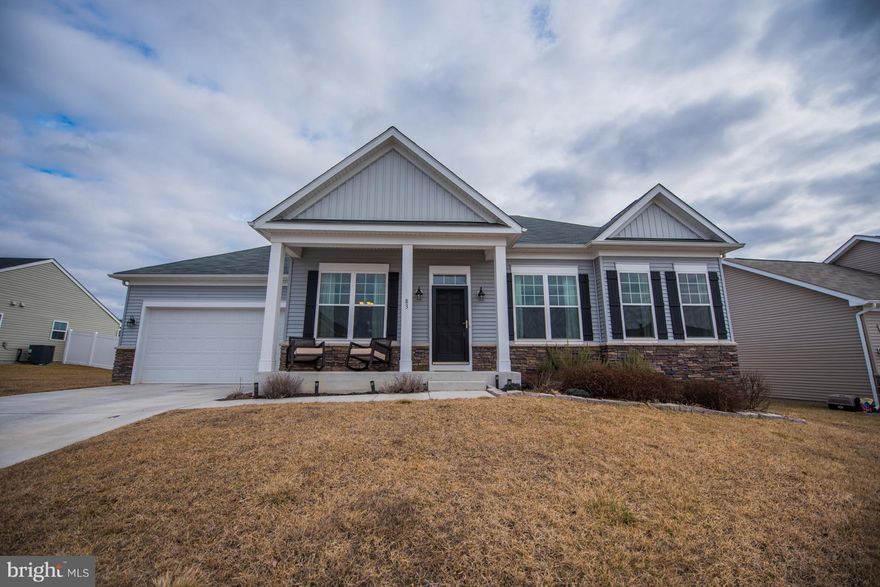 Wonderful ranch home in Arcadia Springs loaded with upgrades. 10' ceilings on main level, granite counter tops, SS appliances, 42" kitchen cabinets, hardwood floors, finished walk-out lower level with bedroom and full bath, vinyl privacy fenced in rear yard, maintenance free Trex deck and 50" TV above wood burning fireplace in living room. Must see home in great commuter location.