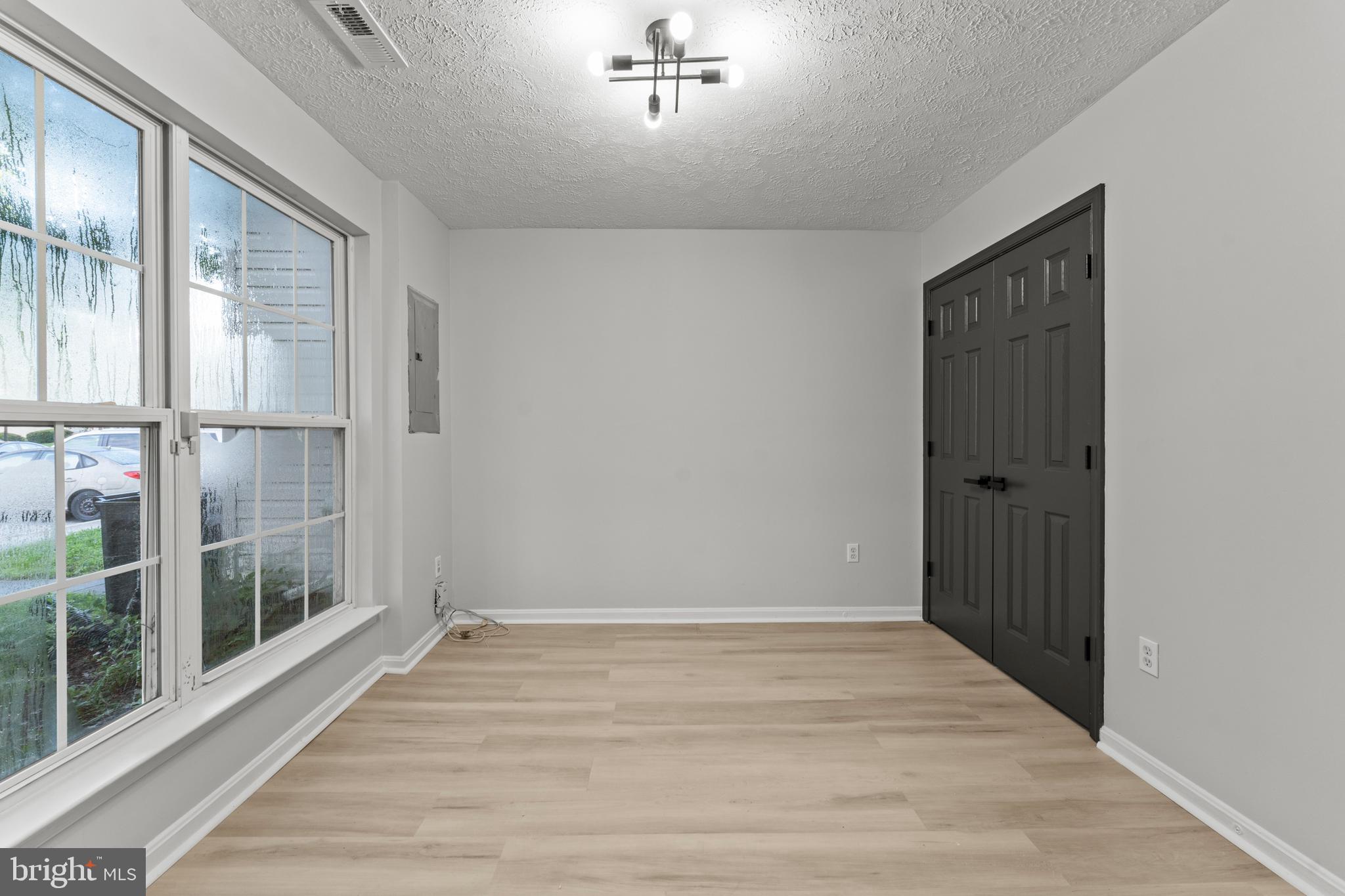 975 PIRATES COURT