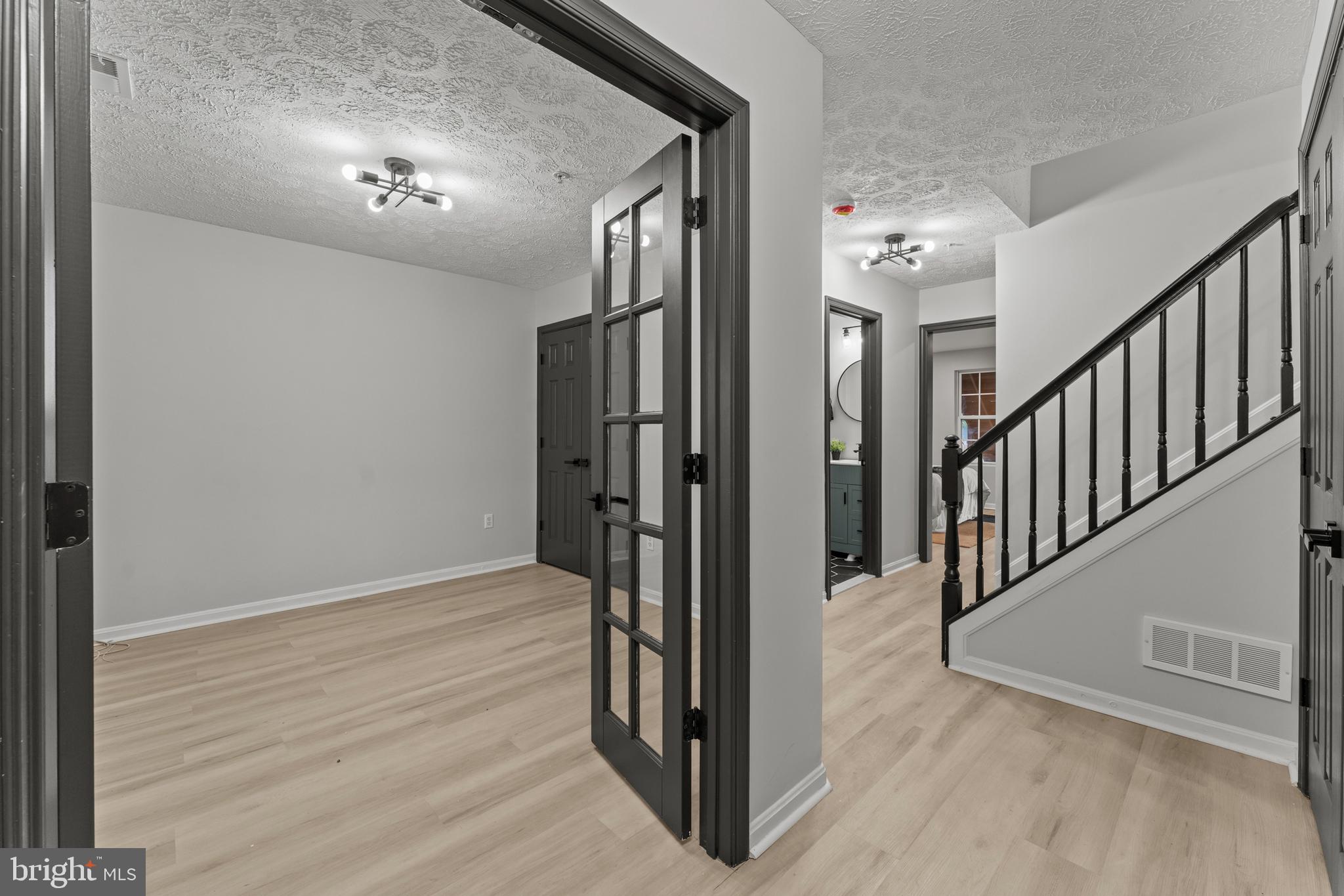 975 PIRATES COURT