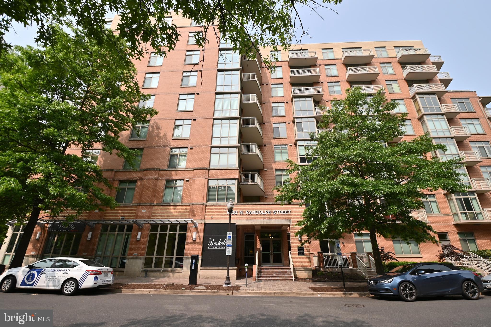 BERKELEY AT BALLSTON - Residential