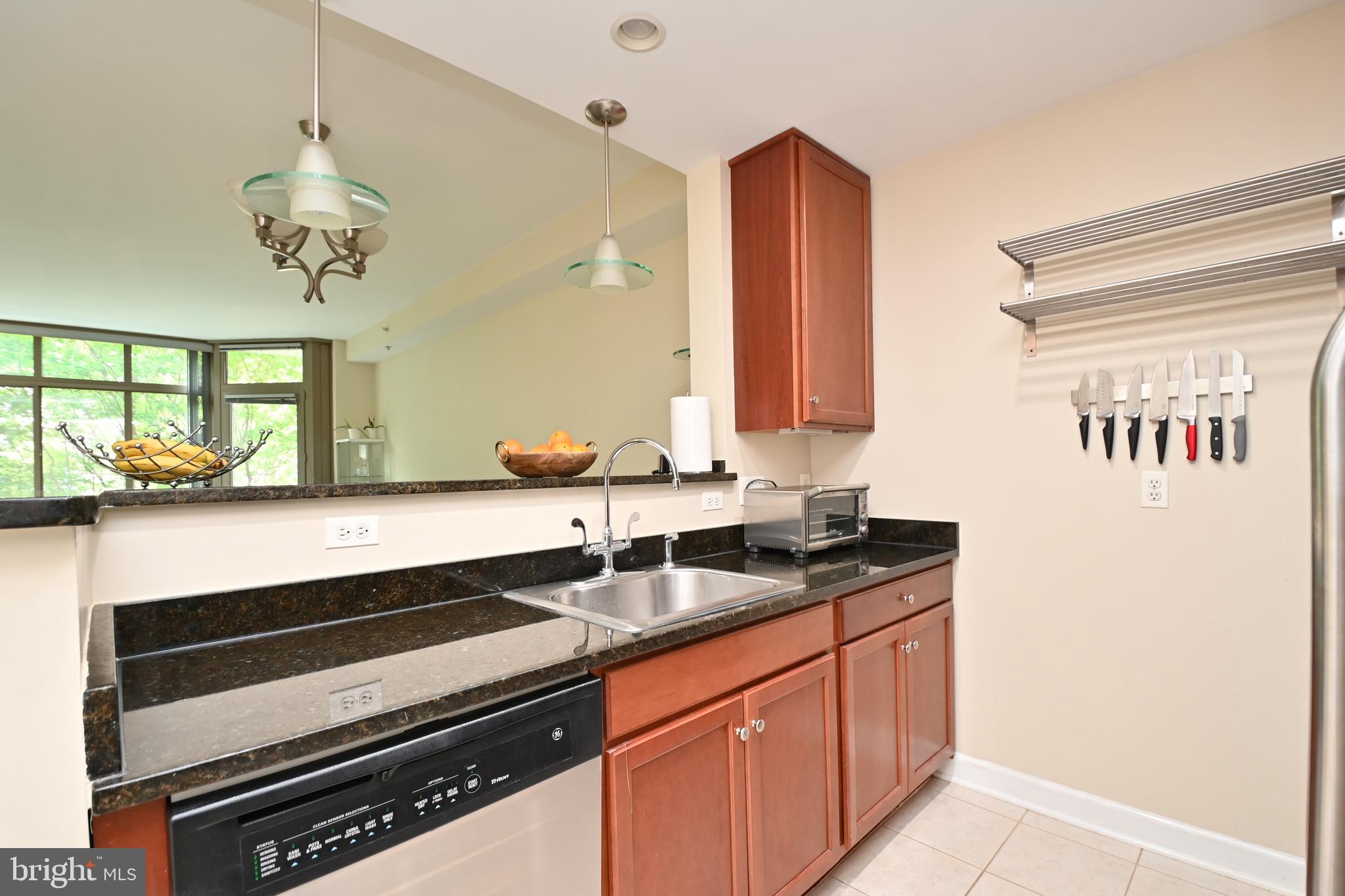 BERKELEY AT BALLSTON - Residential