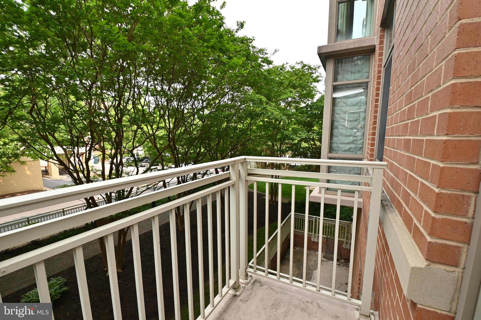 BERKELEY AT BALLSTON - Residential