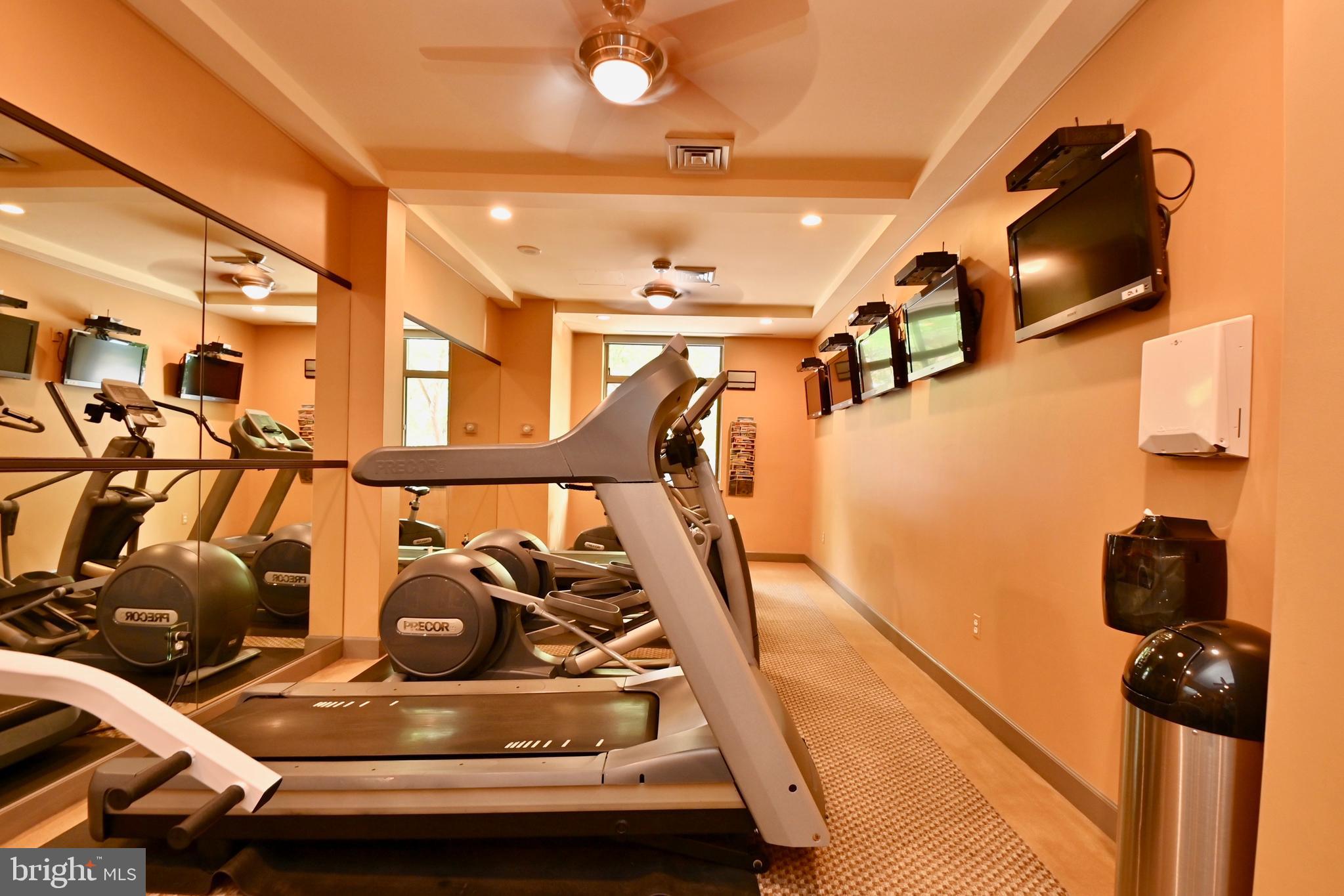 BERKELEY AT BALLSTON - Residential