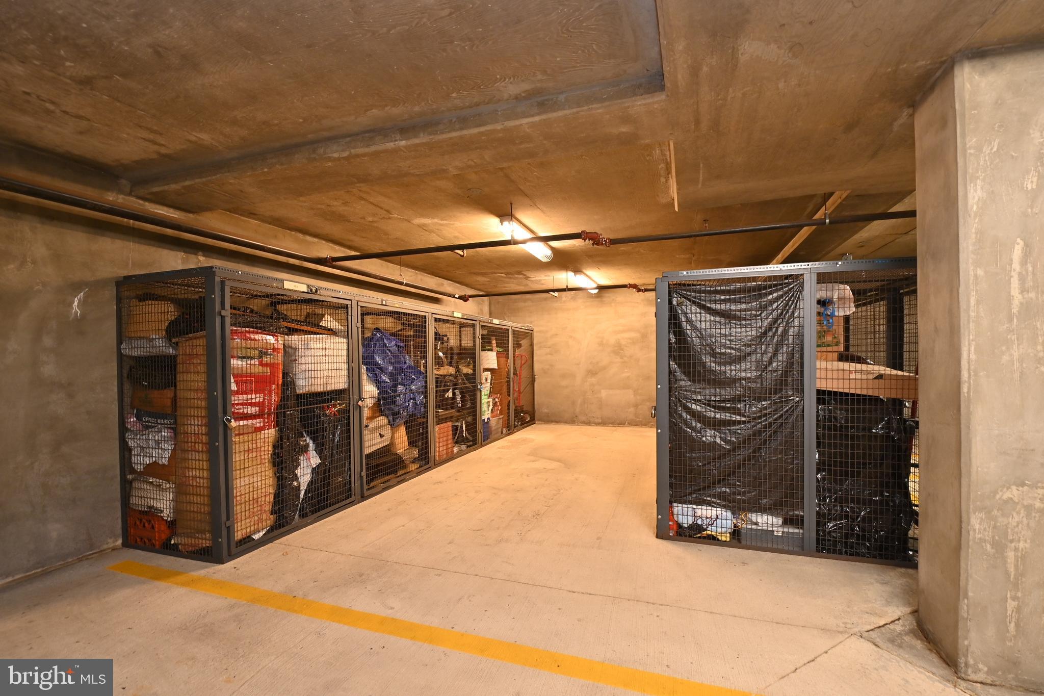 BERKELEY AT BALLSTON - Residential