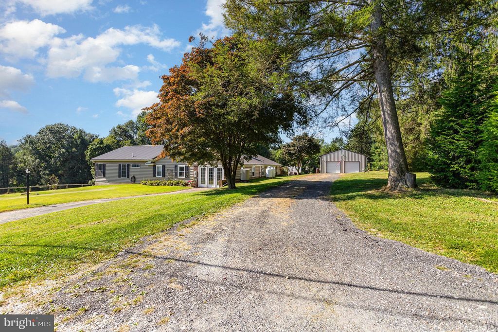 Photo of 136 Greenwich Road, DELTA, PA 17314 (MLS # PAYK2089426)