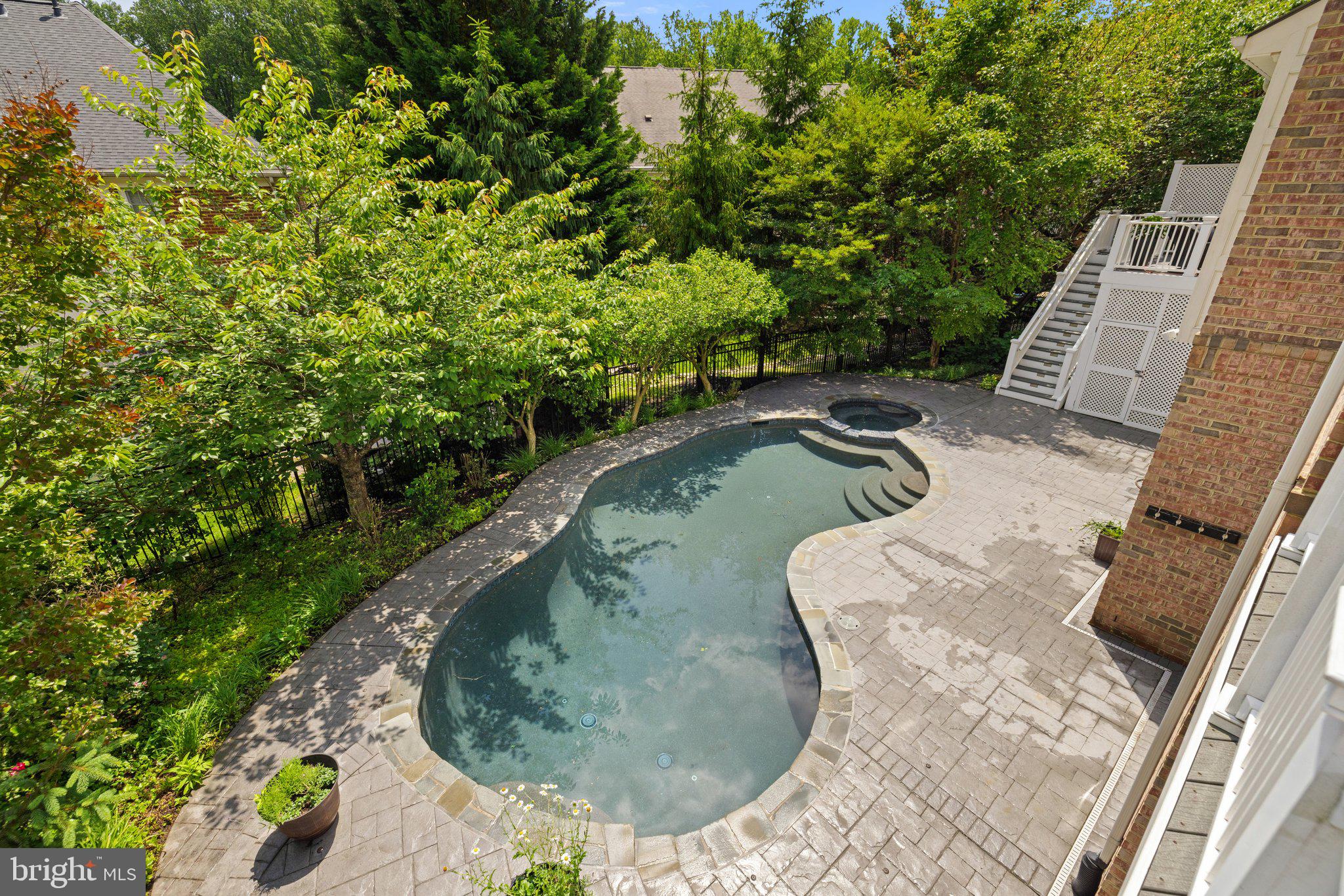 PICKETT'S RESERVE - Residential