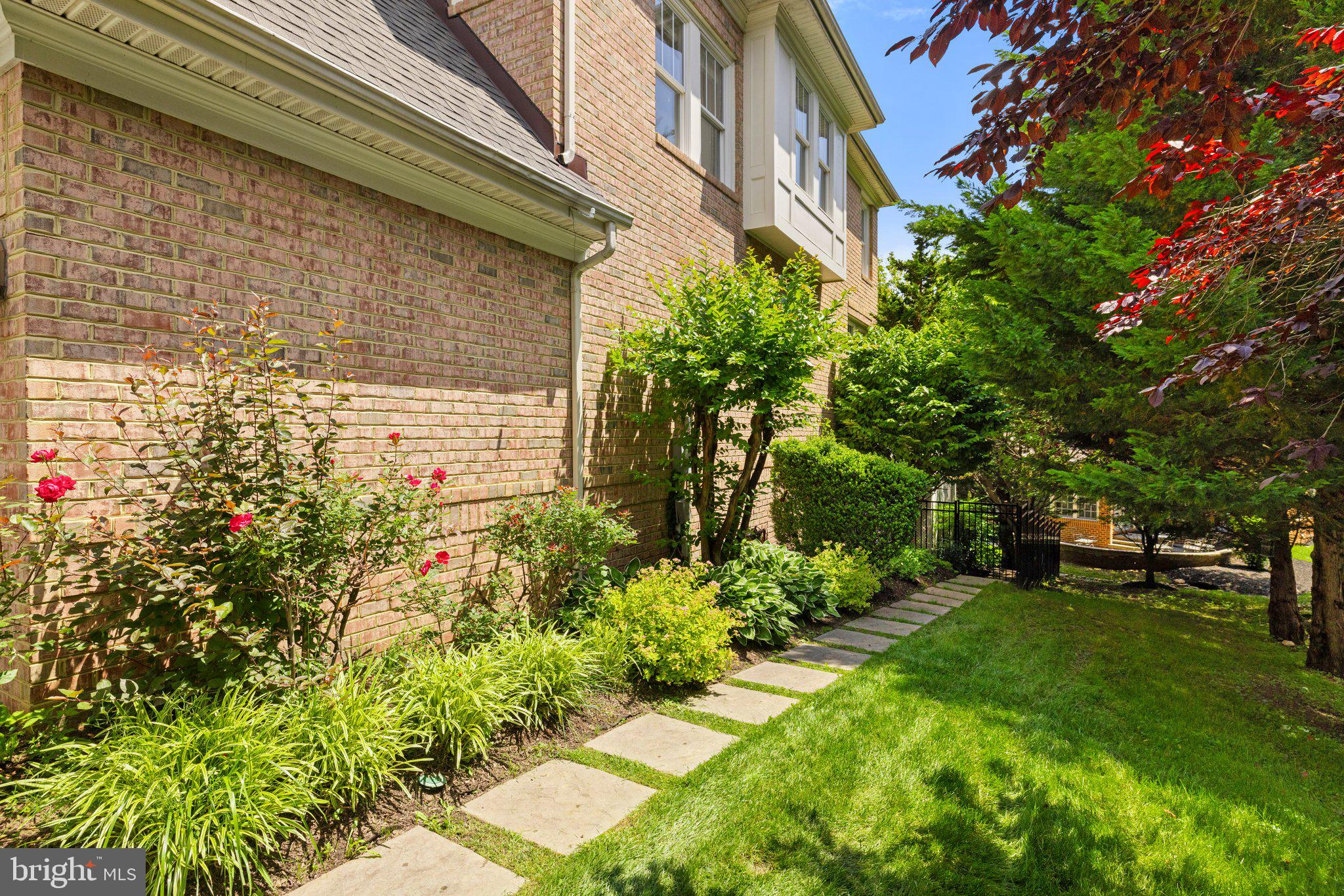 PICKETT'S RESERVE - Residential