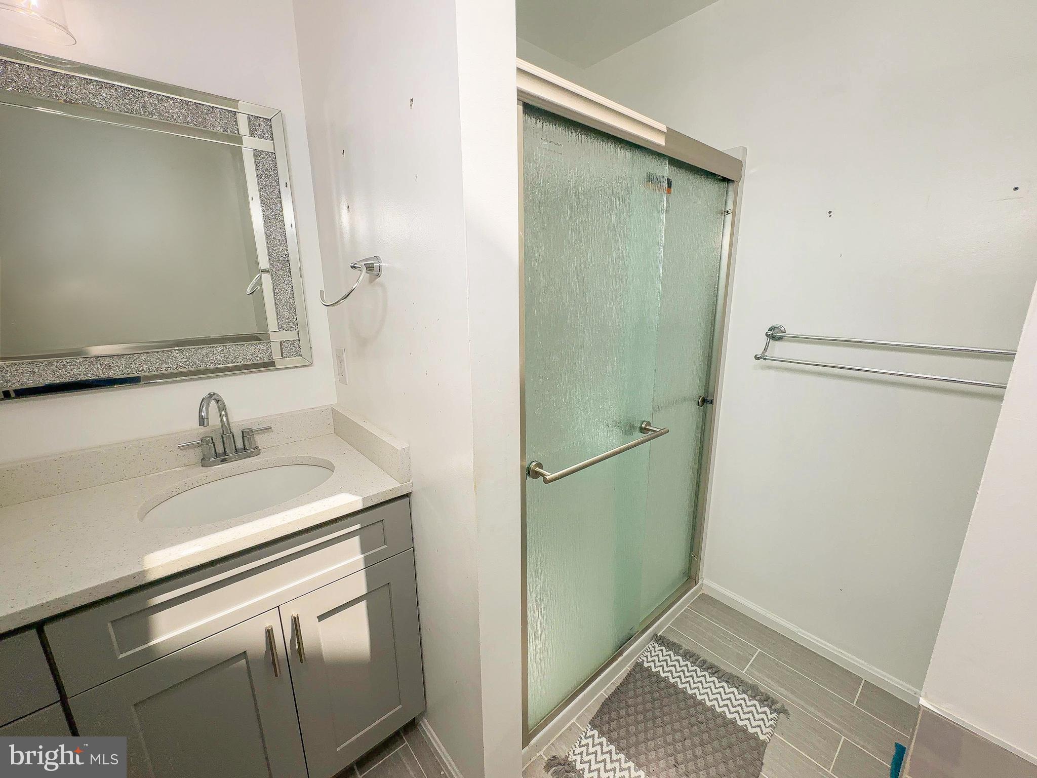 HAWTHORNE HILL - Residential