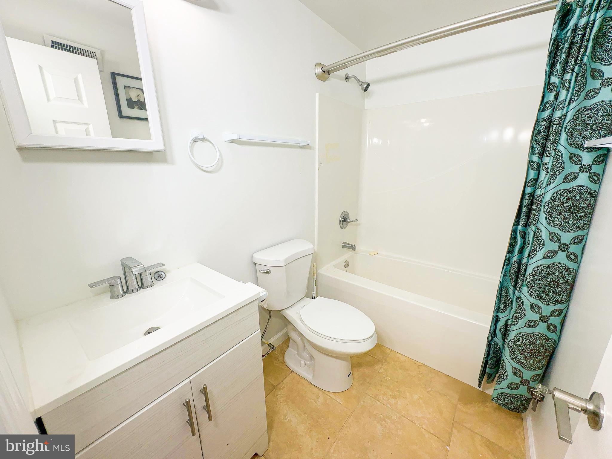 HAWTHORNE HILL - Residential