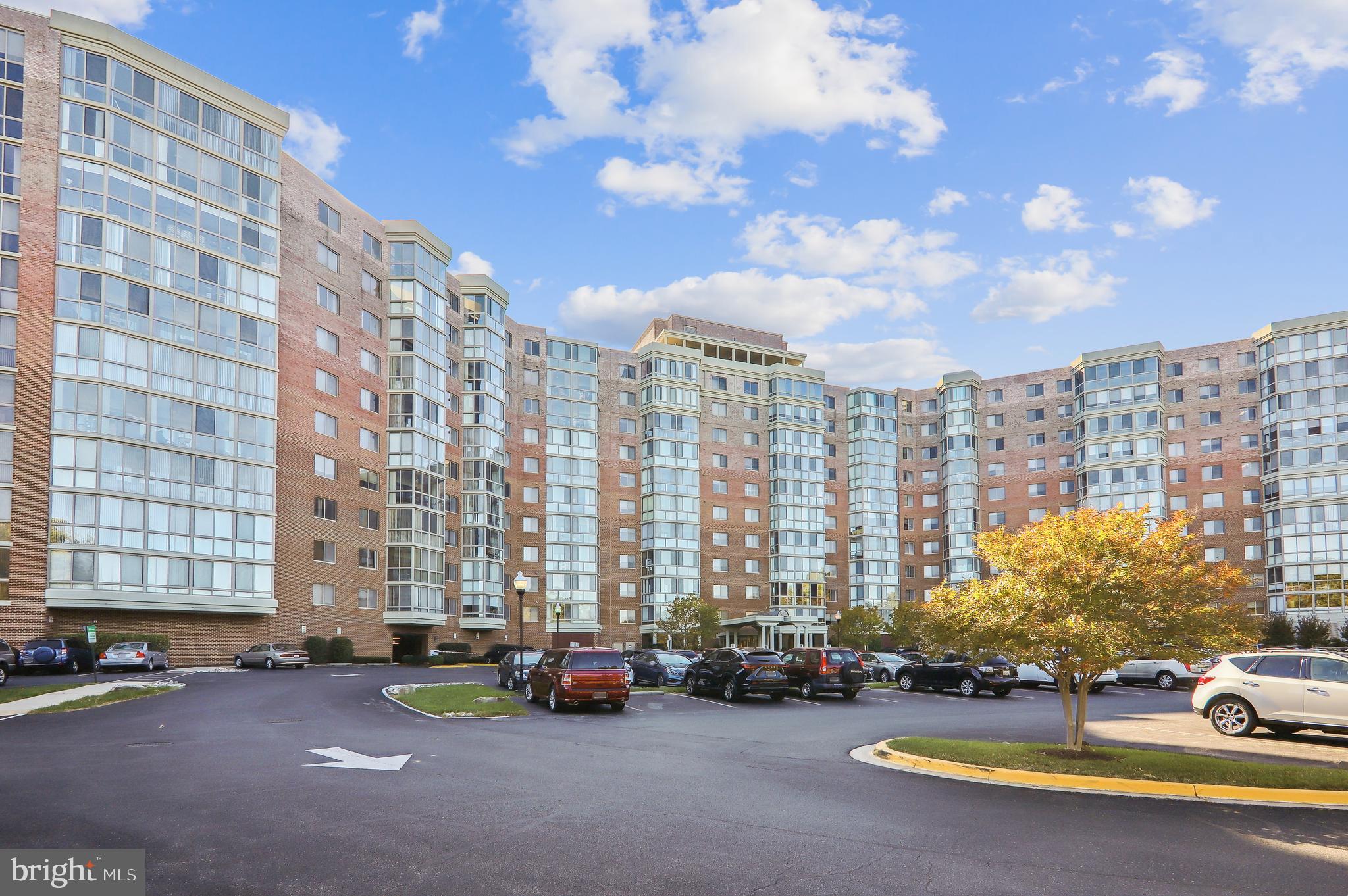 OVERLOOK AT LEISURE WORLD - Residential