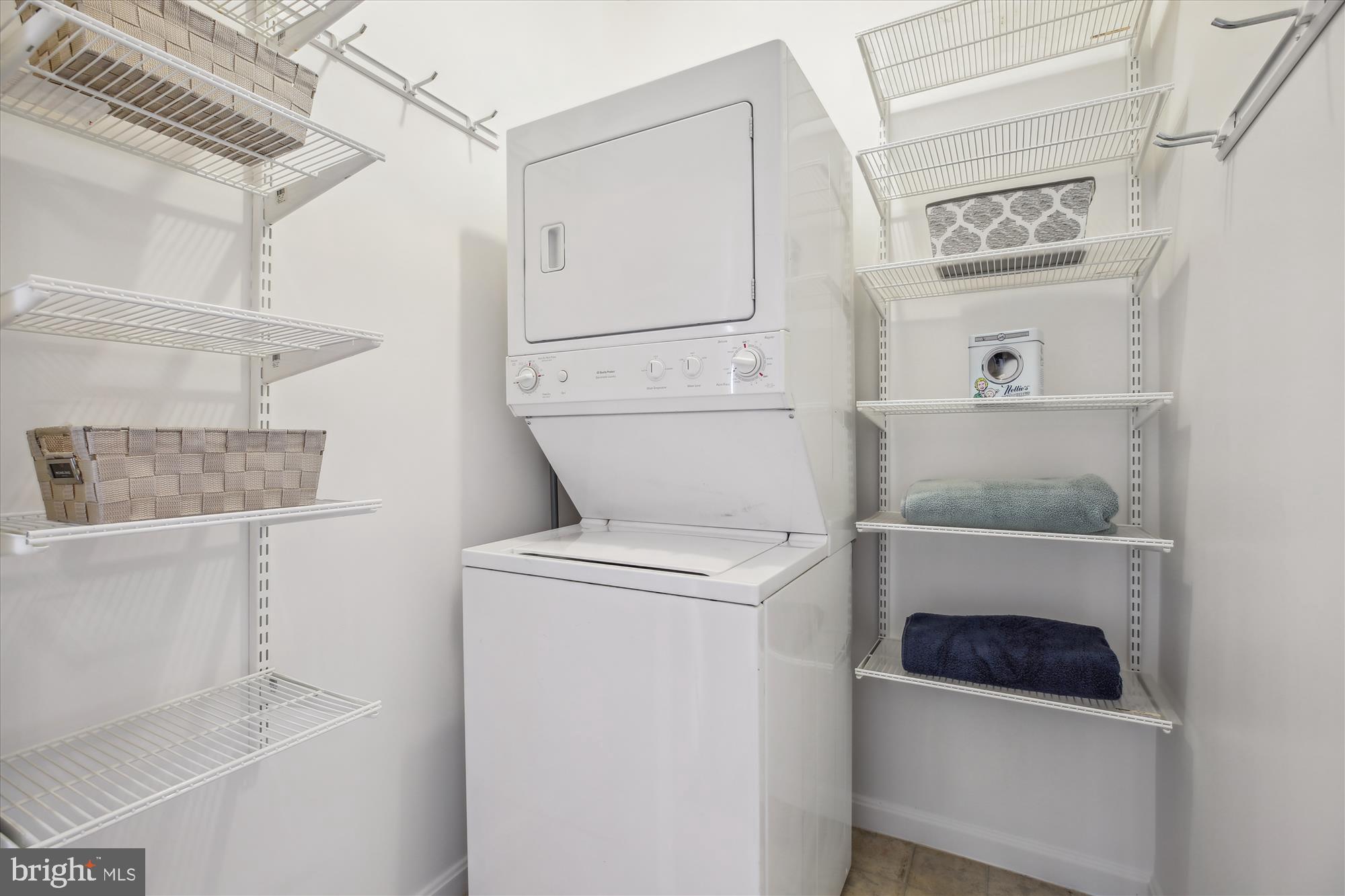 OVERLOOK AT LEISURE WORLD - Residential